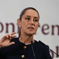 Sheinbaum llama a la unidad en la 4T tras la derrota de la izquierda en Bolivia