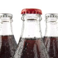 No las tires: transformá las botellas de vidrio y latas de gaseosa en estas divinas lámparas ecológicas para tu casa