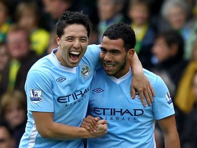 El ex Manchester City que aceptaría jugar en Boca
