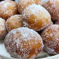 Facturas exprés sin harina: listas en pocos minutos para una tarde de finde y mucho mate