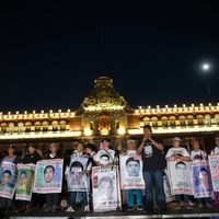 Padres de los 43 responden a AMLO: Usted mintió, engañó y traicionó por defender al Ejército