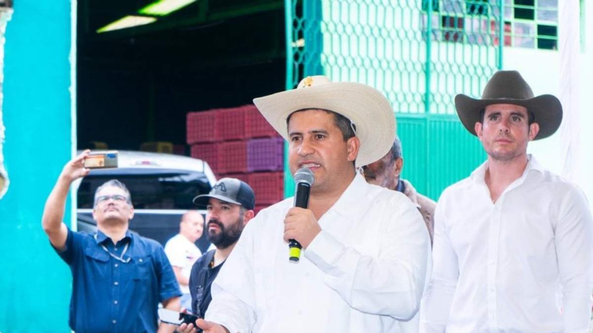 El alcalde Carlos Alberto Manzo Rodríguez activa el código rojo y anuncia la suspensión del Grito de Independencia