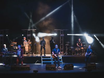 Los Pericos, sobrevuelo en el Frontón México