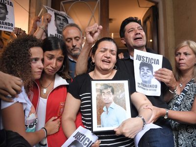 Familiares de Báez Sosa convocan a una marcha frente al Congreso