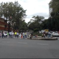 Familiares de desaparecidas Ariadna Rivera y Marlene Blando bloquean vías para exigir justicia