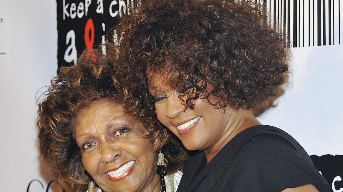 Cissy Houston y su hija Whitney en 2010