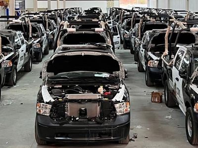 Automundo, la polémica contratista que se abre paso en Guanajuato y Nuevo León
