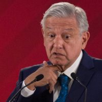 Colombia acusó a López Obrador de “injerencia” por su gesto de solidaridad con Gustavo Petro