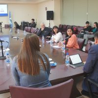 Papelón: Sin quórum, los familiares de personas con discapacidad expusieron en la Legislatura