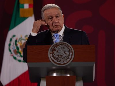 AMLO admite que Conagua entregó concesión a Grupo México en su gobierno: "hice un coraje"