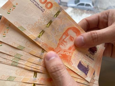 Con una ola de amparos buscan frenar la restitución del impuesto a las Ganancias