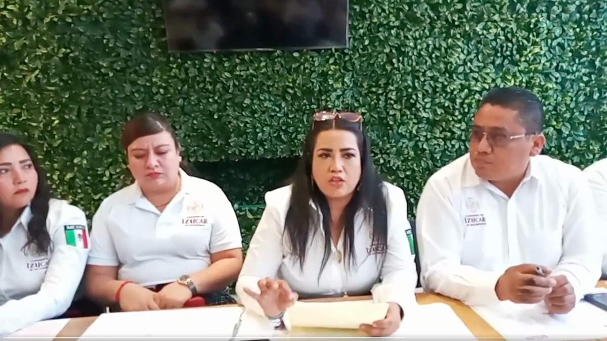 Conferencia de Irene Olea Torres, alcaldesa de Izúcar de Matamoros