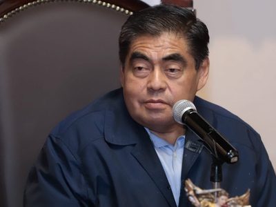 Barbosa revictimizó a desaparecidos en Puebla, concluye Juez Osogobio