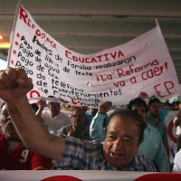 Paran labores 900 escuelas en Nuevo León en rechazo a la reforma educativa