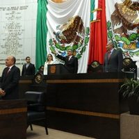 Américo Villarreal asume la gubernatura de Tamaulipas... sin Cabeza de Vaca