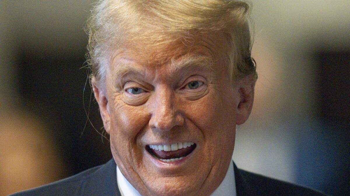 El expresidente Donald Trump llega al tribunal en Manhattan para las deliberaciones del jurado en su caso penal en Nueva York