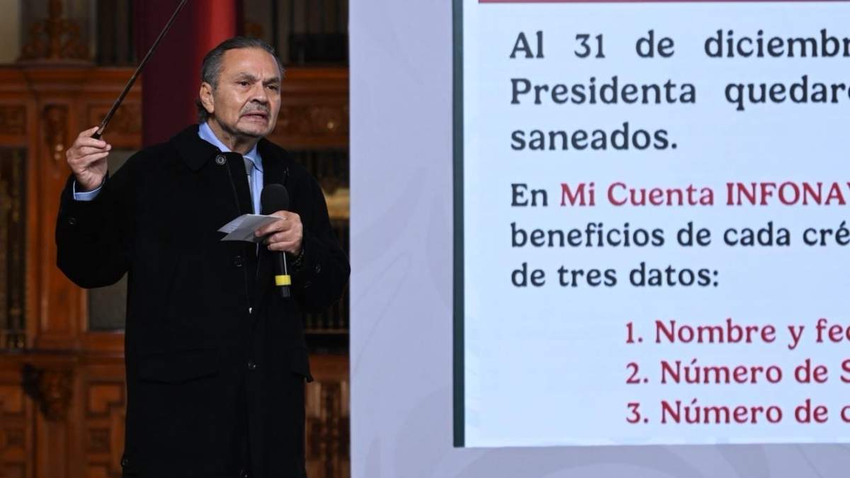 Octavio Romero Oropeza en la conferencia matutina