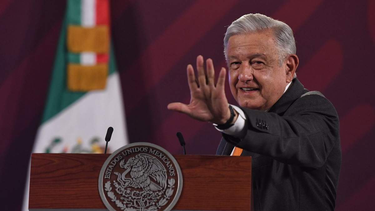 El presidente durante la conferencia matutina