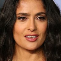 ¡Rompe el silencio! Salma Hayek cuenta la verdad sobre las fotos y el vergonzoso momento con Eminem