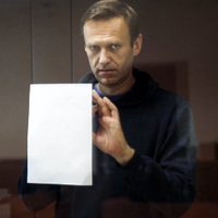 Rusia se niega a liberar a Navalny pese a las denuncias de un tribunal europeo