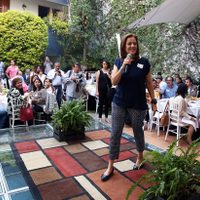 Zavala critica las campañas millonarias de sus adversarios; 'la política está sometida al dinero”, dice