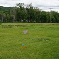 Centenares de tumbas sin identificar de niños son descubiertas en internado de Canadá