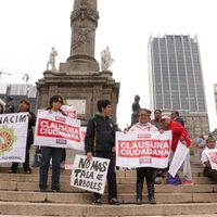 Arman 'clausura ciudadana” en Reforma contra construcción de Metrobús