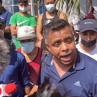Activista denuncia que agentes del INM "tablean" a migrantes como lo hace el crimen organizado