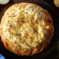 Tarta fugazzeta de jamón y queso: la receta más fácil e irrestistible para salvar tus comidas