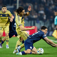 Ni la victoria lo salvó: los memes volvieron a reírse de Edinson Cavani por su actuación en Mendoza