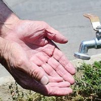Abrieron los sobres de las obras de agua para la meseta de Neuquén y Centenario