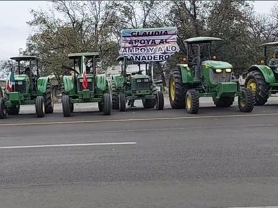 Agricultores de Coahuila bloquean parcialmente la carretera Piedras Negras-México