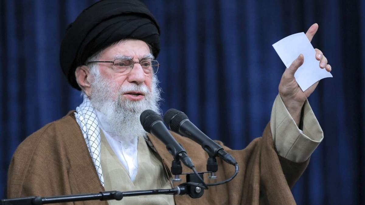 Irán condena a un periodista iraní-estadunidense a 10 años de prisión