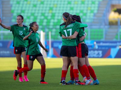 Mexicanas vencen a Argentina en futbol de Panamericanos y jugarán la final tras 24 años