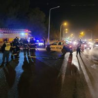 Un auto cruzó en rojo un semáforo de la ruta 7 y embistió a una moto