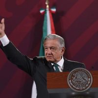 Lozoya podría salir de prisión si repara daño al erario, pero ofrece "muy poquito": AMLO