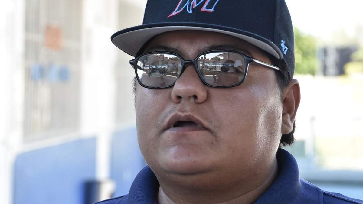 Adrián Manuel, primer trabajador de la UAS a quien se le realizó el primer cambio de identidad de género en una institución de Sinaloa
