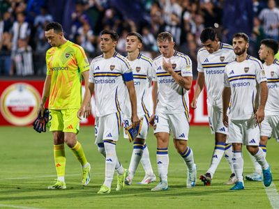 Boca y una noche para el olvido: dura derrota y dos lesionados en Perú