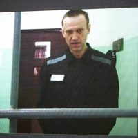 Líder opositor ruso Navalny sigue desaparecido, no asiste a cita judicial