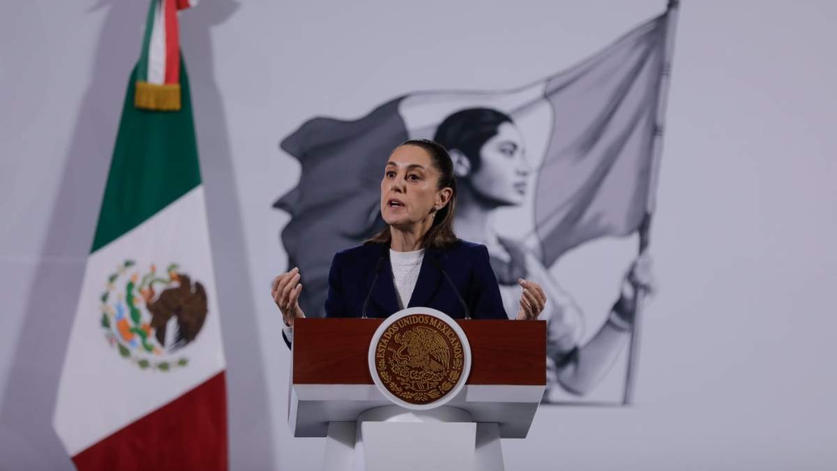 La presidenta Claudia Sheinbaum en la mañanera del pueblo