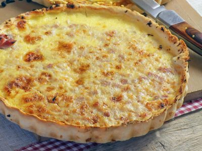 Si no tenés nada en la heladera, hacé esta tarta con 4 ingredientes que seguro te quedaron y te van a salvar