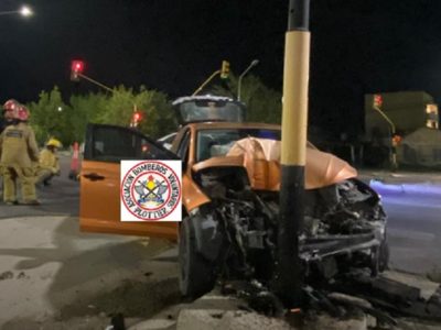 Un gendarme alcoholizado chocó contra un semáforo en Plottier