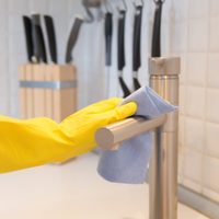 Para la higiene hogareña, deben usarse productos que limpien y desinfecten