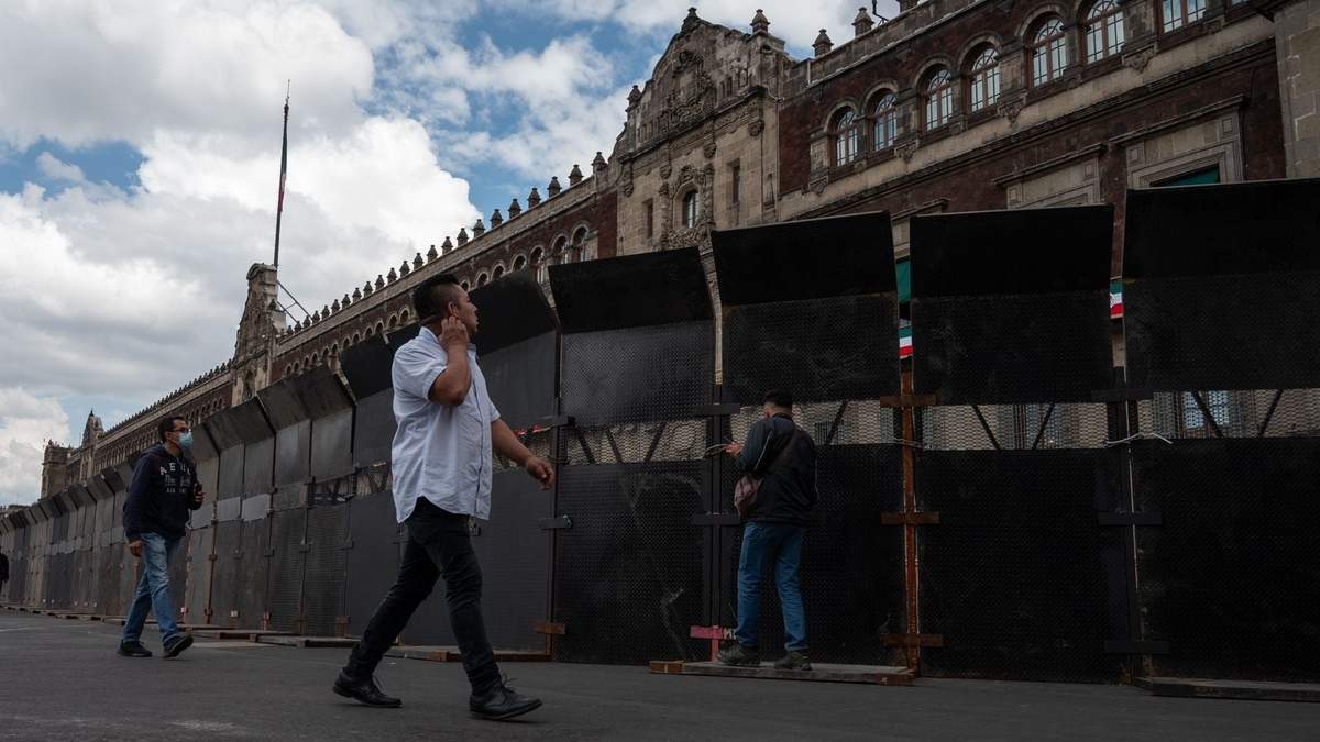 Palacio Nacional amurallado
