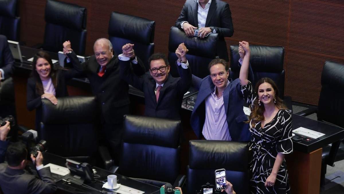 Karen Castrejón (PVEM), Alberto Anaya (PT), Ignacio Mier (Morena), Manuel Velasco (PVEM) y Geovanna Bañuelos (PT) en la sesión del miércoles