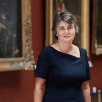 Renunció la directora del Museo del Louvre tras el robo de joyas de la corona
