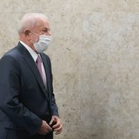 Lula da Silva sale de hospital en Brasilia tras operación de cadera