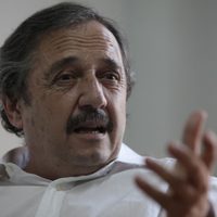 Un dirigente de la UCR aconsejó a Alfonsín no despreciar la embajada en España