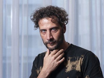 Acaramelados: Luciano Cáceres fue visto en público con su flamante novia por primera vez