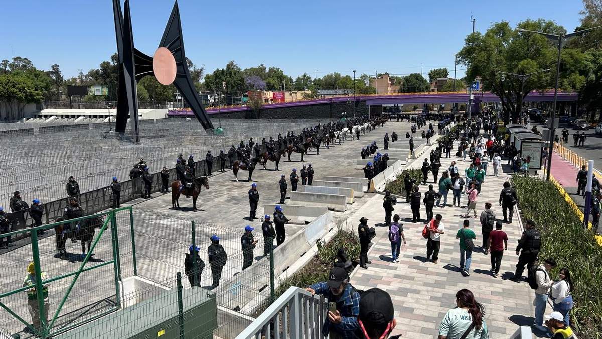 Asistentes al partido entre México y Portugal
